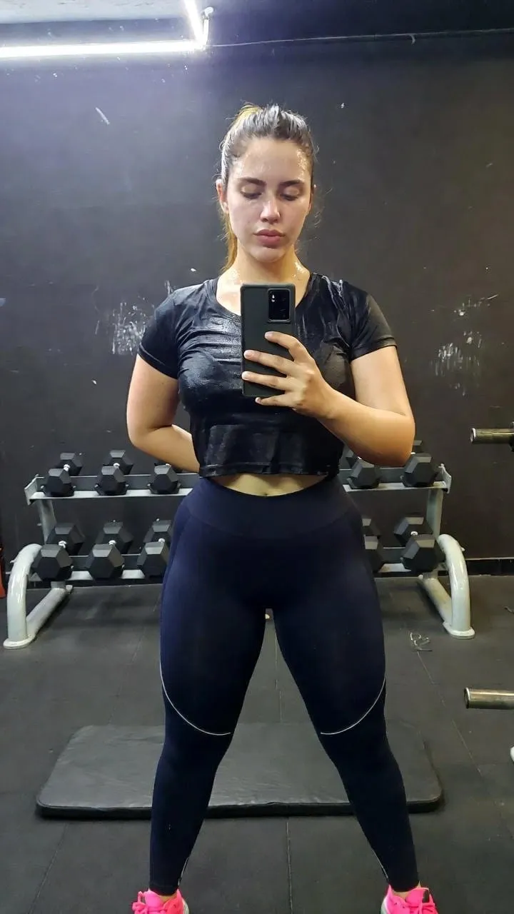 Natalia, 28 años — follamigas en La Orotava