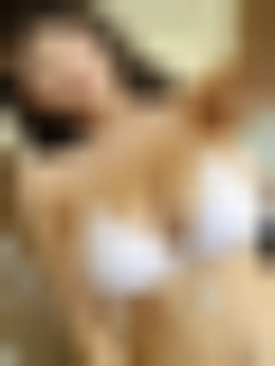 Alba, 22 años — follamigas en Cadiz