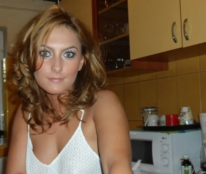 Gina, 34 años — follamigas en Murcia