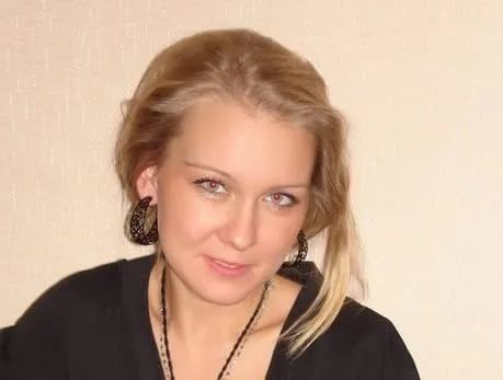 Emily, 22 años — follamigas en Oliva