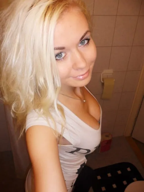 Sandra, 26 años — follamigas en Girona