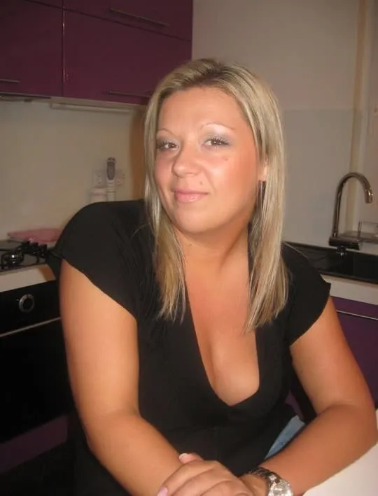 Karina, 25 años — follamigas en Onda