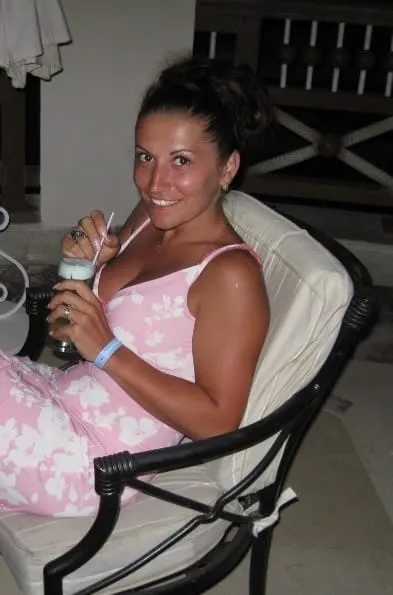 Alyana, 22 años — follamigas en Barcelona