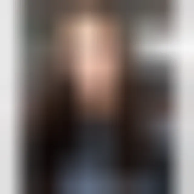 Mirella, 20 años — follamigas en Pamplona