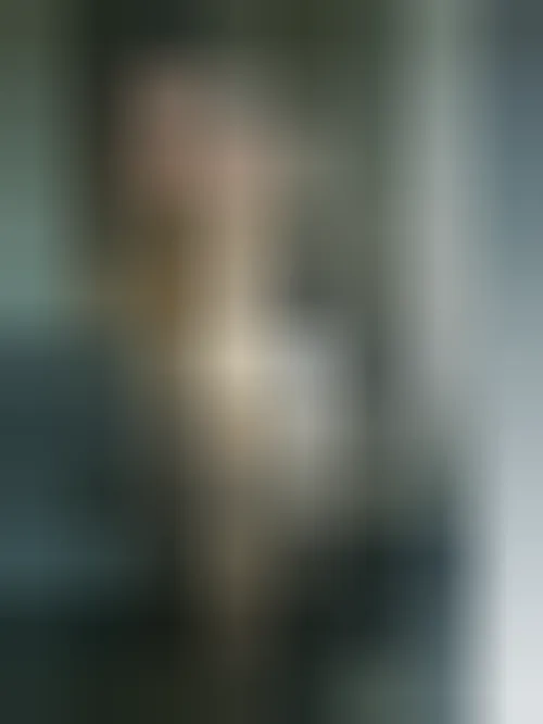 Cynthia, 25 años — follamigas en Elda