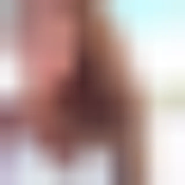 Yasmina, 23 años — follamigas en la Nova Esquerra de l'Eixample