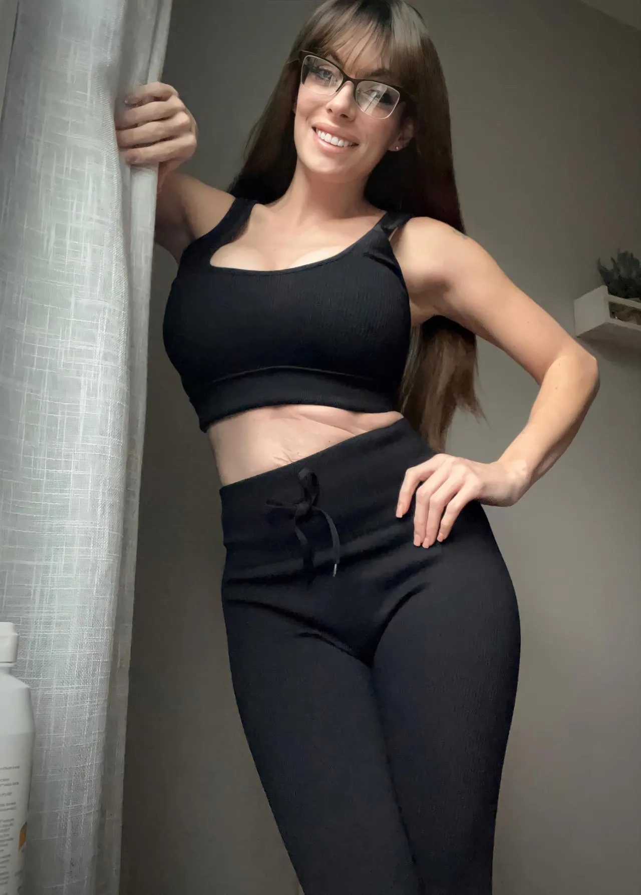 Pilar, 26 años — follamigas en Sevilla