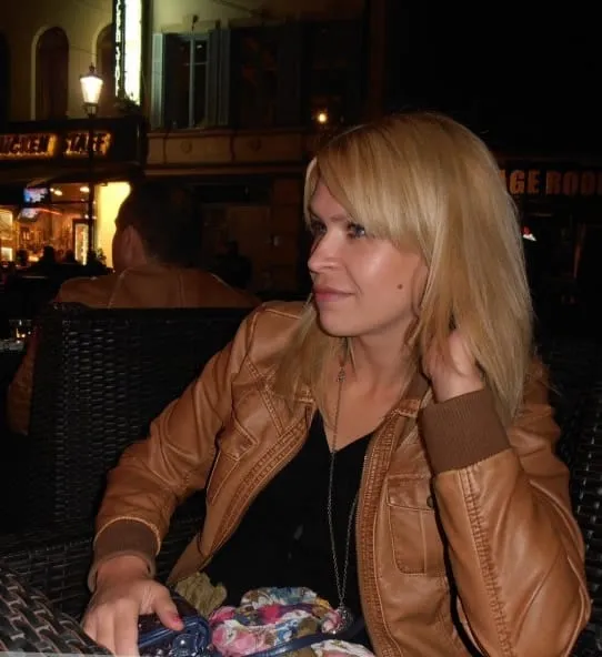 Amani, 23 años — follamigas en Valencia