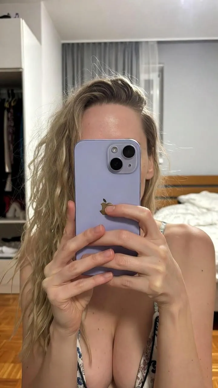 Nadia, 24 años — follamigas en Tarragona