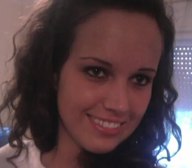 Cynthia, 27 años — follamigas en Almozara