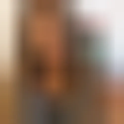 Tessa, 23 años — follamigas en Valencia