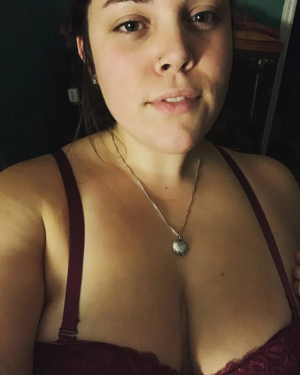 Estefanía, 29 años — follamigas en Santa Coloma de Gramenet