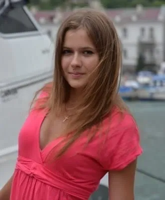 Nayara, 27 años — follamigas en Barcelona